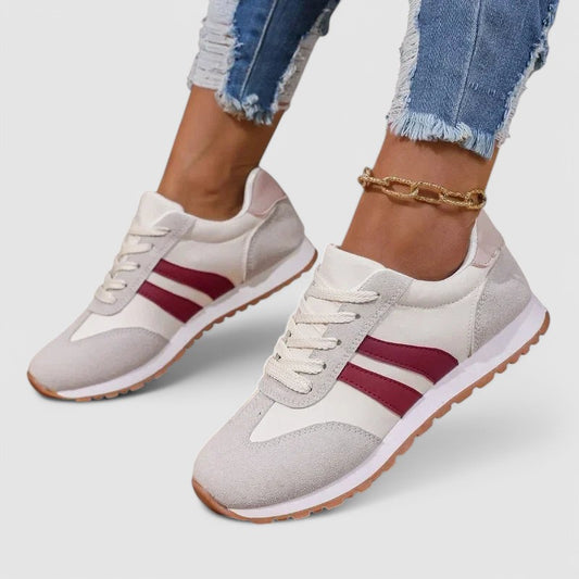 Maya – Retro Running Trainers with Contrast Side Stripes and Suede Panels