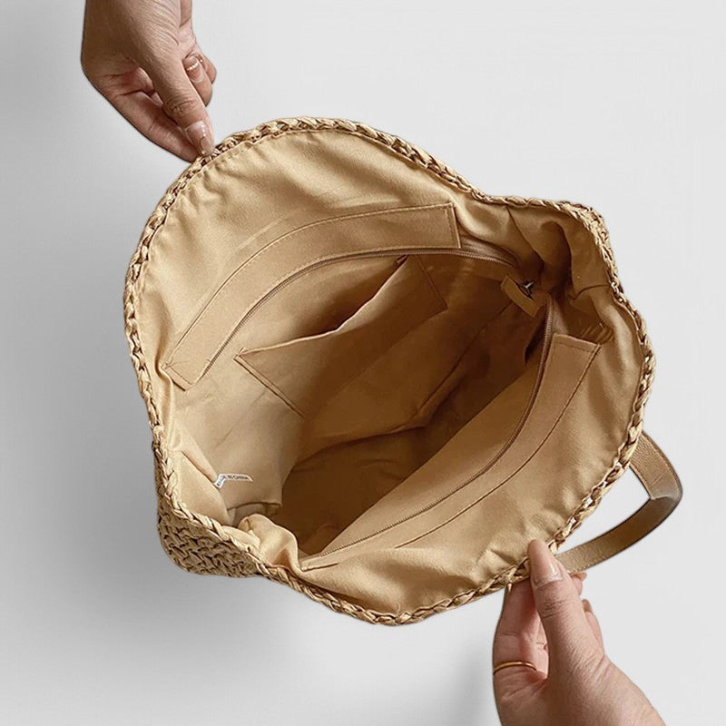 Sienna – Round Straw Tote Bag with Woven Spiral Design and Faux Leather Handles