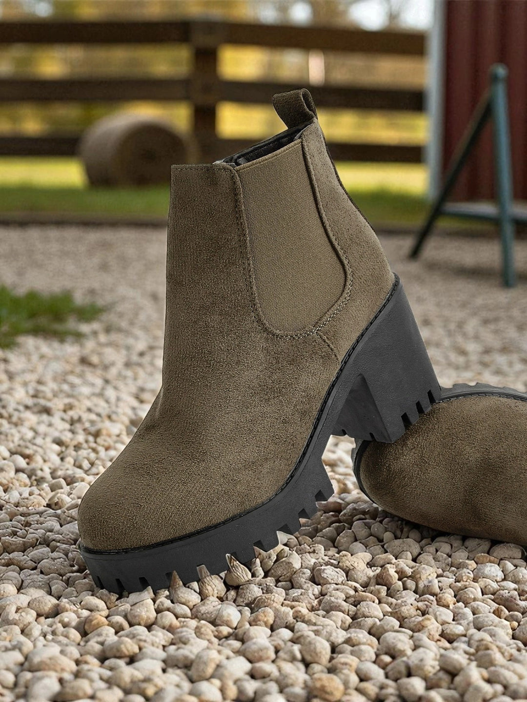 Women's Chelsea Ankle Boots with Block Heel & Platform | Side Zip