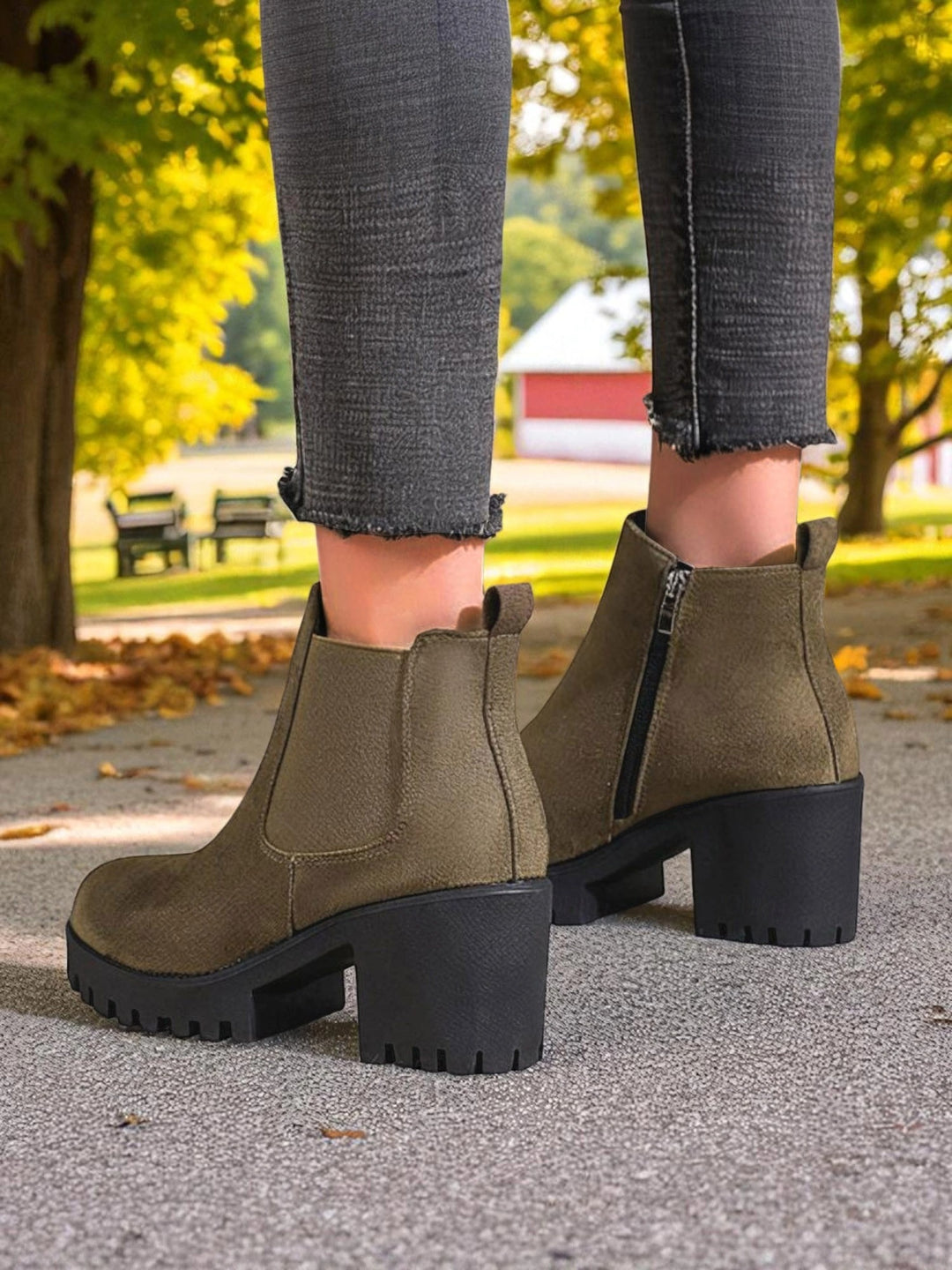 Women's Chelsea Ankle Boots with Block Heel & Platform | Side Zip