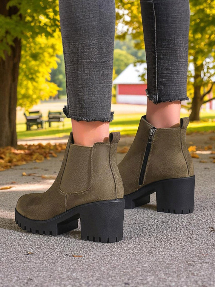 Women's Chelsea Ankle Boots with Block Heel & Platform | Side Zip