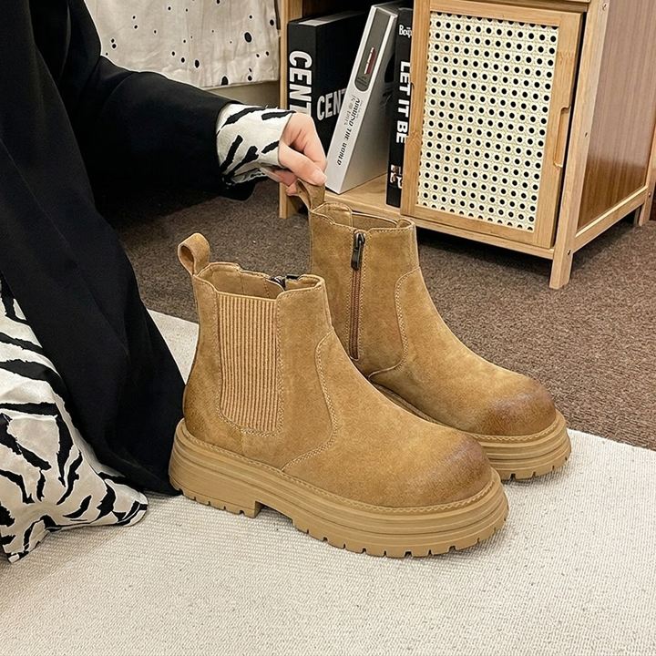 Women's Chelsea Boots with Pull Tab & Elastic Gusset | Platform