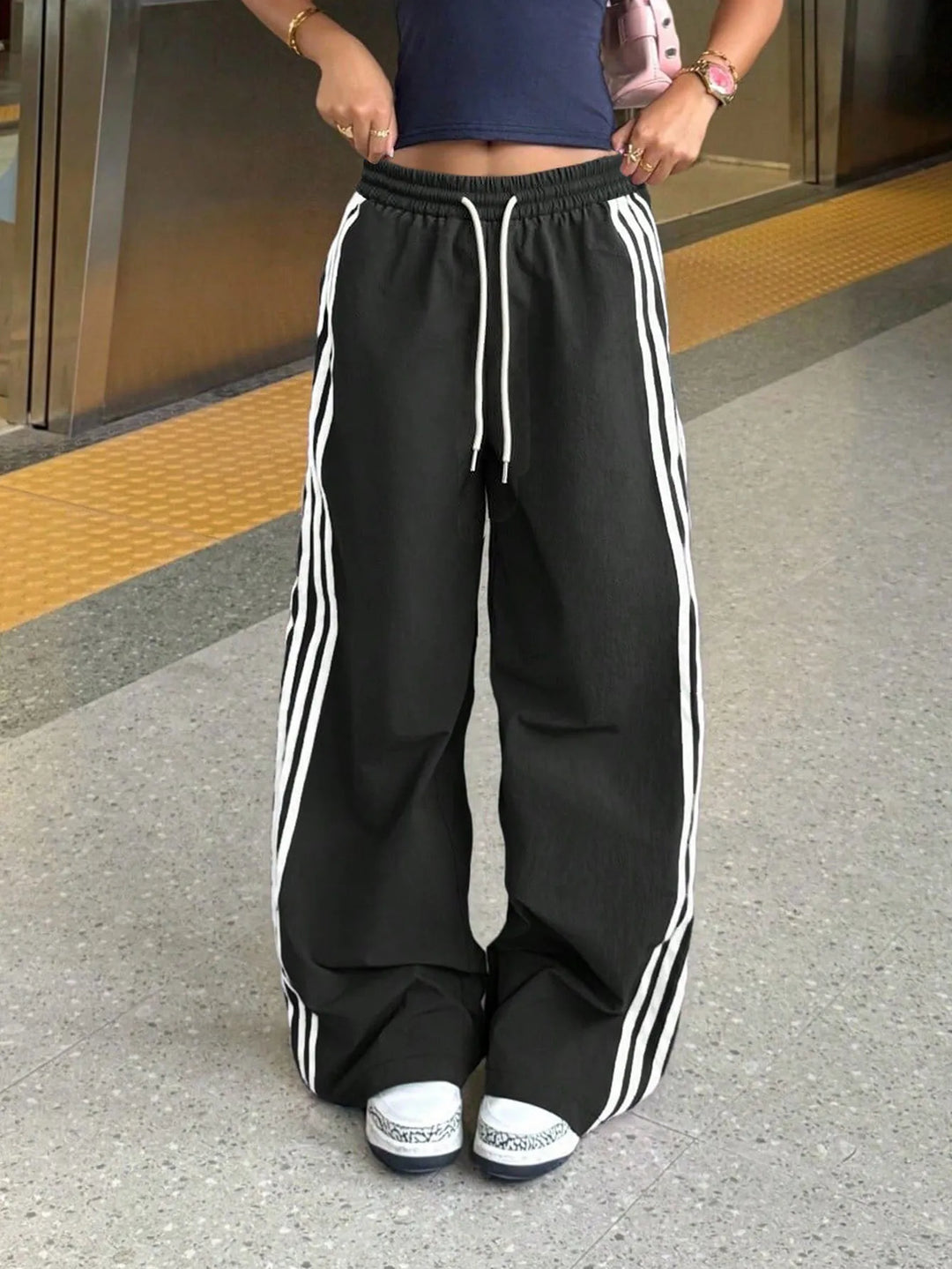 Women's Baggy Trackpants with Side Stripe | Wide Leg