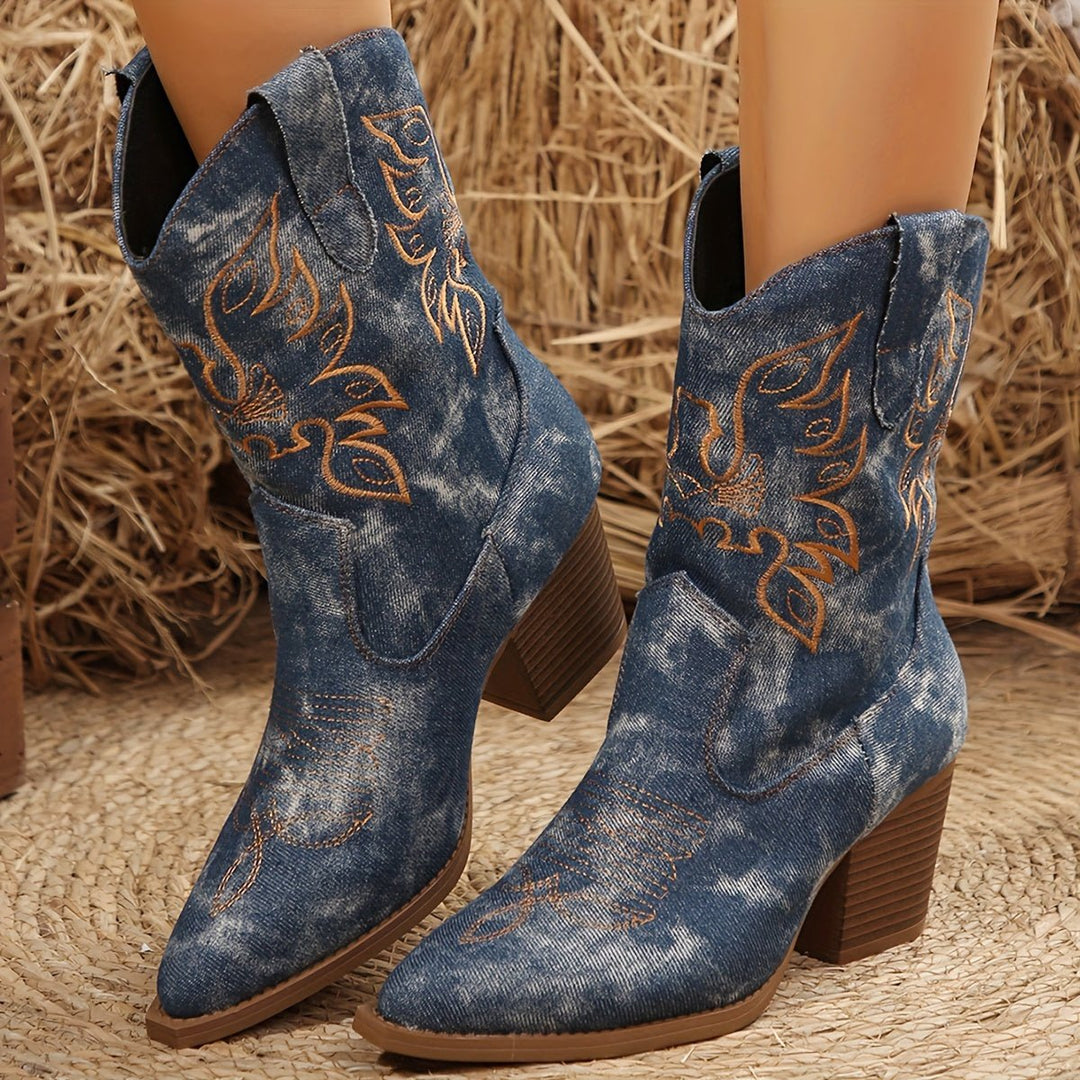 Women’s Cowgirl Boots with Embroidery & Washed Look | Block Heel