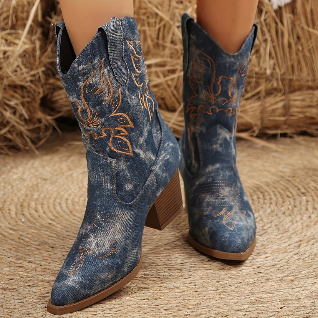 Women’s Cowgirl Boots with Embroidery & Washed Look | Block Heel