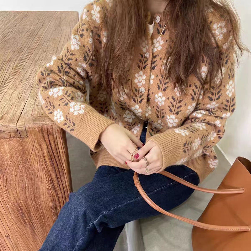 Women's Knit Cardigan with Floral Pattern | Button Up