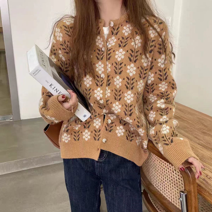 Women's Knit Cardigan with Floral Pattern | Button Up