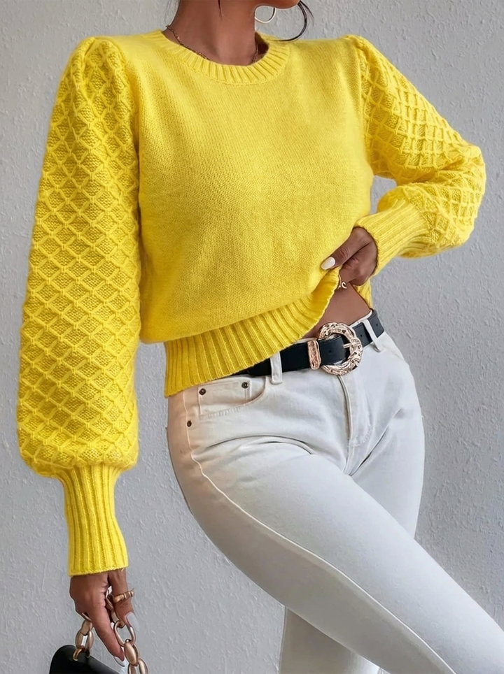 Women's Knitted Jumper with Diamond Pattern & Crew Neck | Pullover