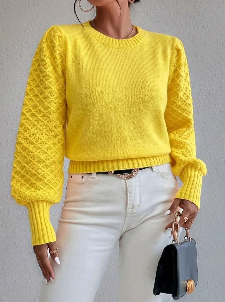 Women's Knitted Jumper with Diamond Pattern & Crew Neck | Pullover