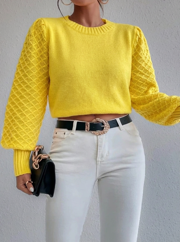 Women's Knitted Jumper with Diamond Pattern & Crew Neck | Pullover