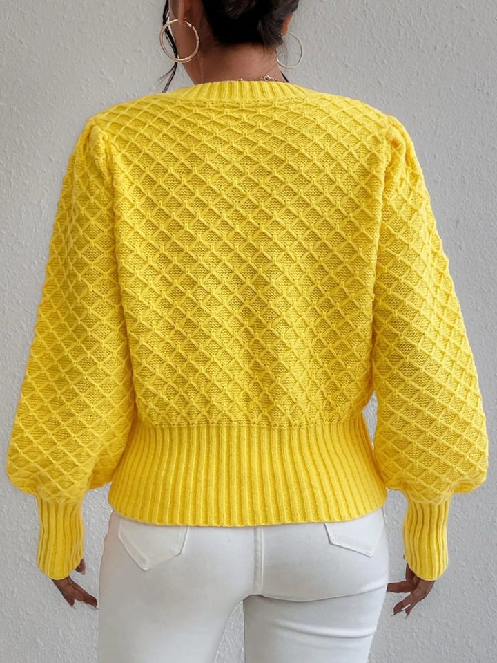 Women's Knitted Jumper with Diamond Pattern & Crew Neck | Pullover