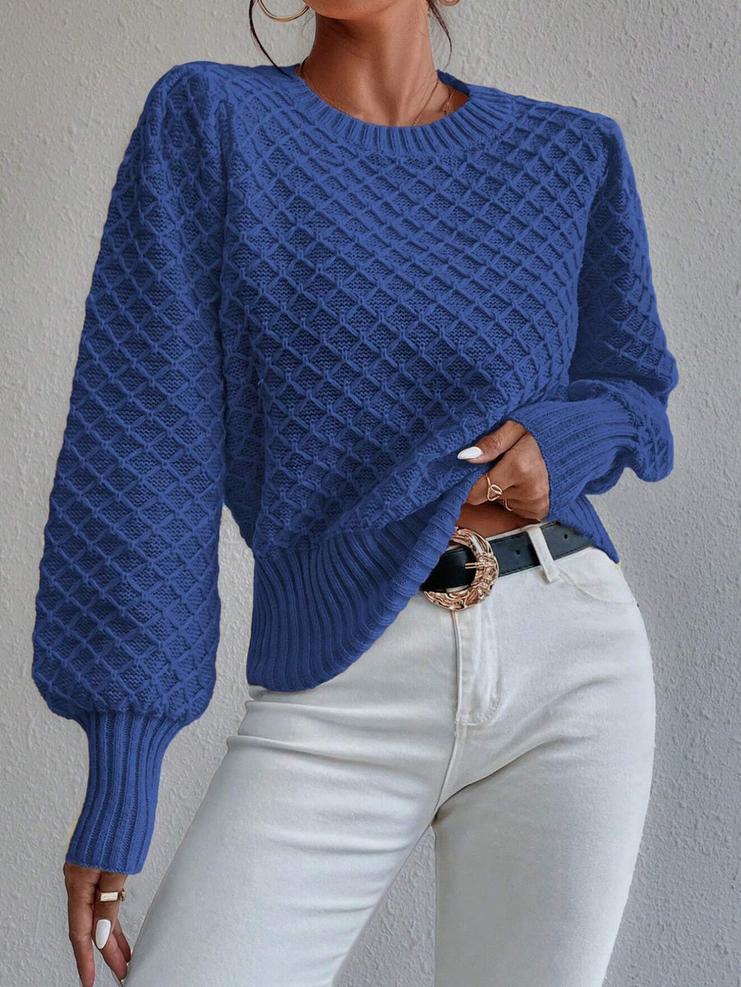 Women's Knitted Jumper with Diamond Pattern & Crew Neck | Pullover
