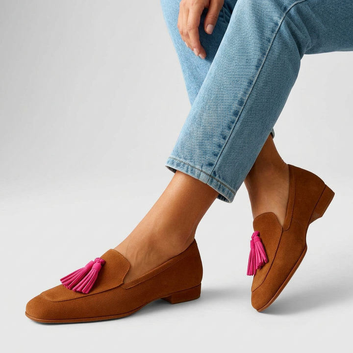 Women's Loafers with Contrast Tassel | Square Toe