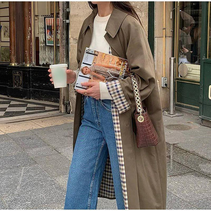 Women's Long Trench Coat with Plaid Lining & Button Up | Lapel