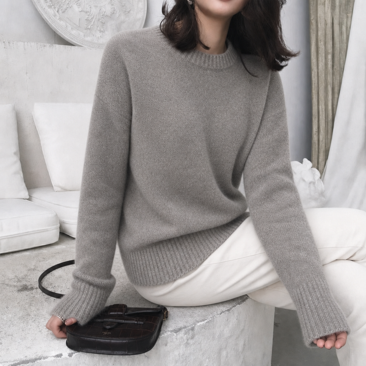 Women's Oversized Fluffy Knit Jumper with Crew Neck | Balloon Sleeves