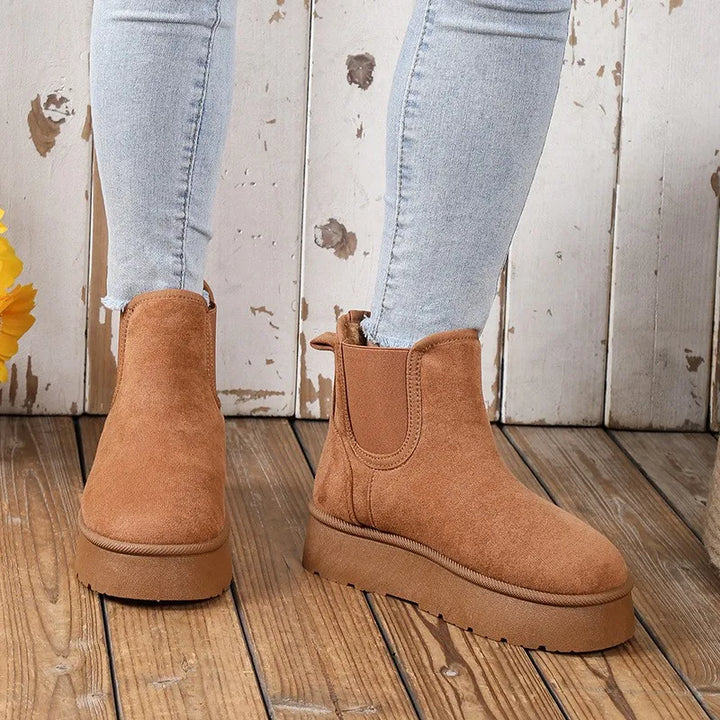 Women's Platform Chelsea Boots with Fluffy Lining | Elastic Panels