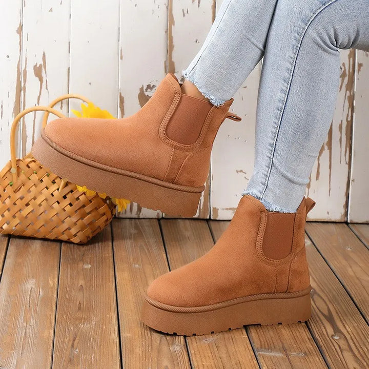 Women's Platform Chelsea Boots with Fluffy Lining | Elastic Panels