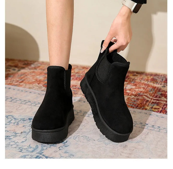 Women's Platform Chelsea Boots with Fluffy Lining | Elastic Panels