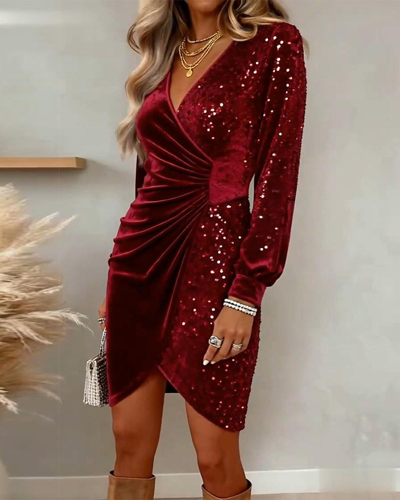Women's Sequin Dress with V-Neck & Ruched Waist | Mini