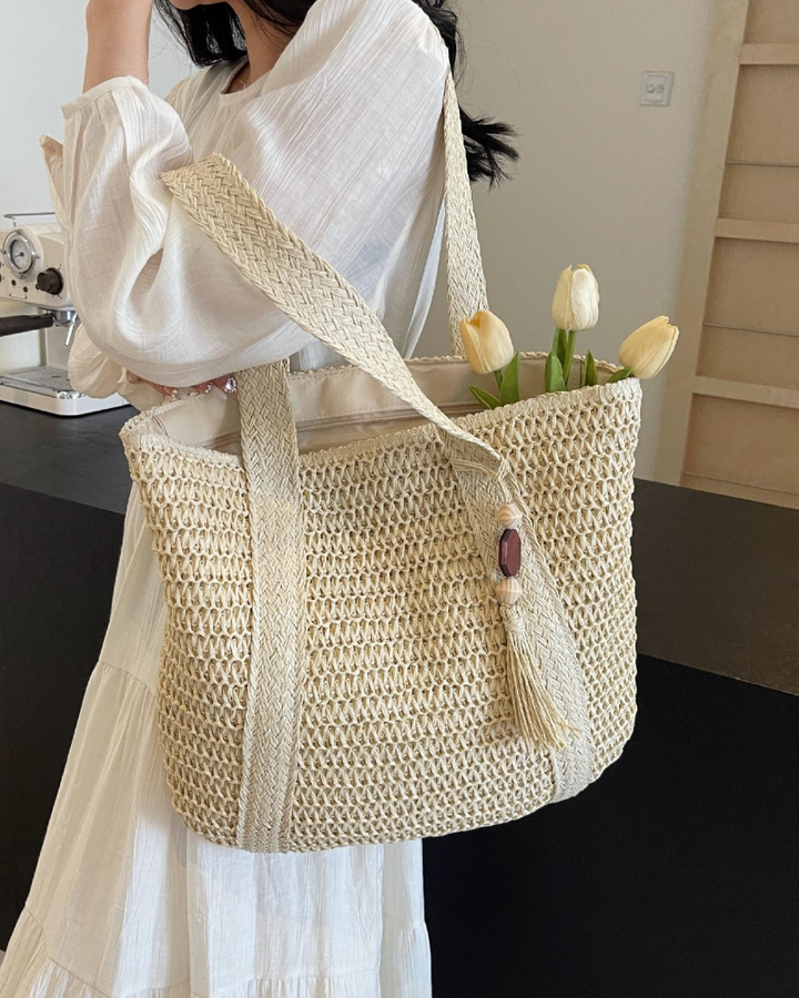 Women's Straw Beach Bag with Tassel Detail | Summer