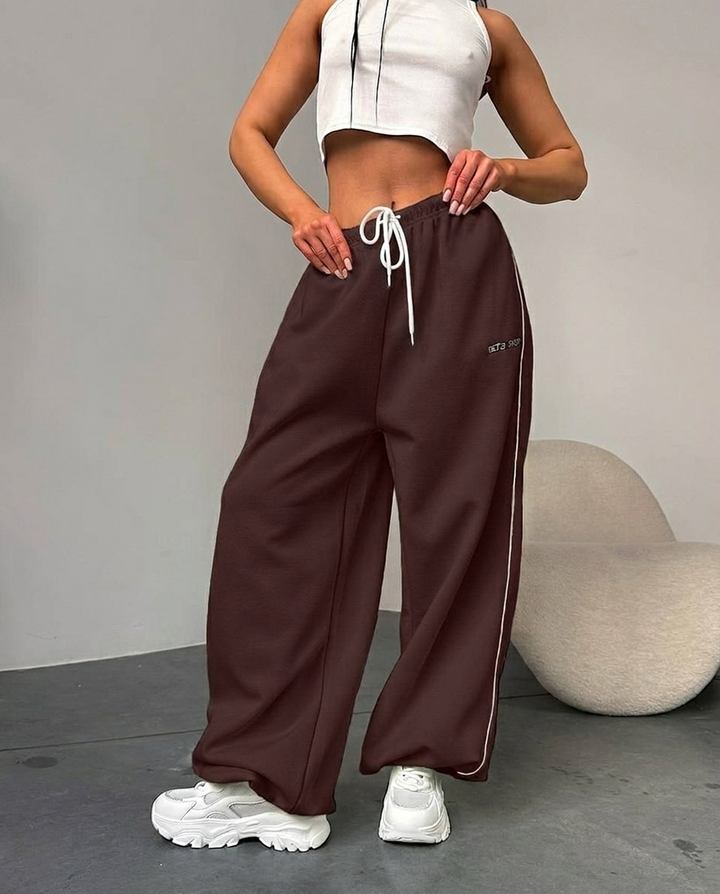 Women's Sweatpants with Baggy Fit & Side Stripe | Drawstring